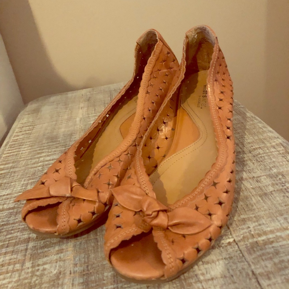 Camel Peep toe Wedge Sandals Aerosoles 10